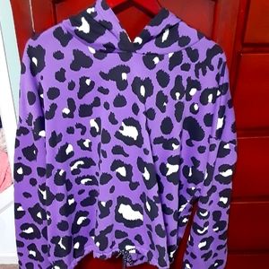 Womens hooded sweatshirt,  size XXL, purple cheetah print, EUC
